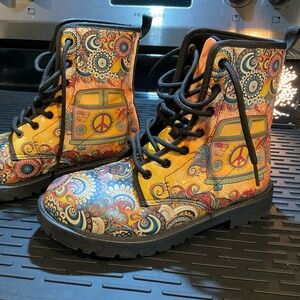 Yes We Vibe Colorful Hippie Van Boots, Size 6, Excellent Condition